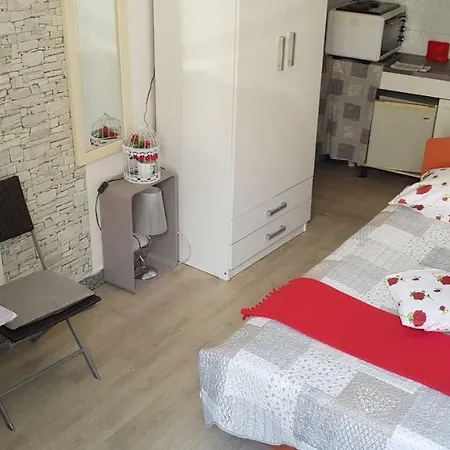 Rosse Apartman *